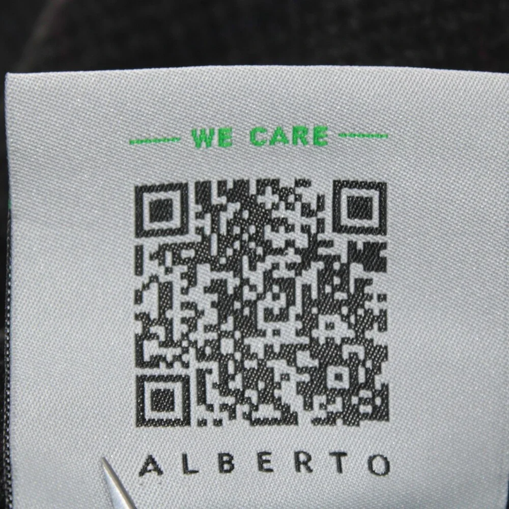 Alberto NWT Pleated Soft Check Chinos / Casual Pants Size 33 US Gray Polyester